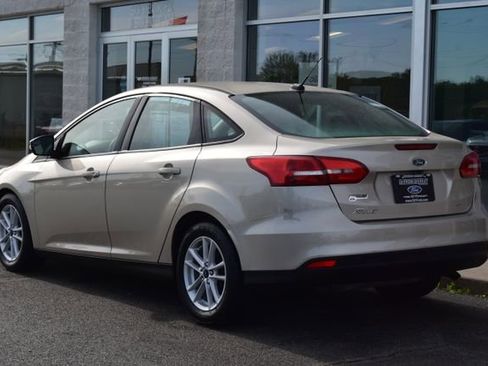 Used 2017 Ford Focus SE FWD image 7