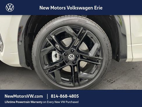 New 2026 Volkswagen Tiguan SE R-Line AWD/4WD image 12