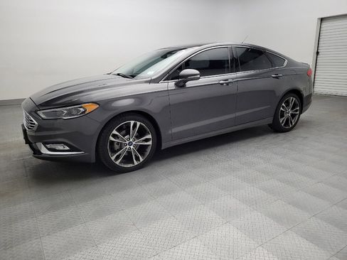 Used 2017 Ford Fusion Titanium image 2