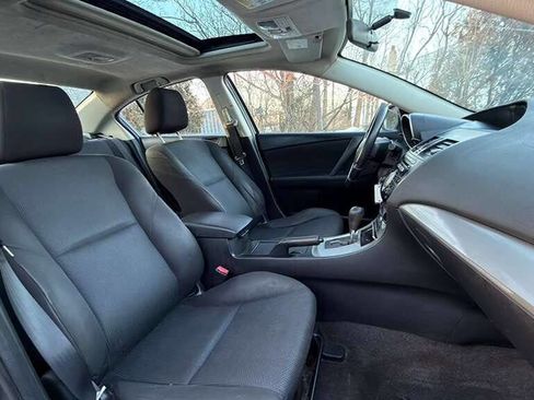 Used 2010 MAZDA MAZDA3 i Touring image 22