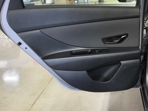 Certified 2025 Hyundai Elantra Sport FWD image 13