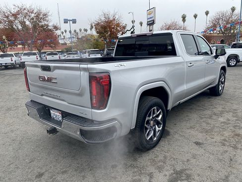 Used 2022 GMC Sierra 1500 SLT w/ SLT Premium Plus Package AWD/4WD image 6