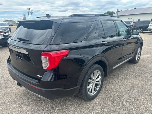 Used 2020 Ford Explorer XLT w/ Equipment Group 202A AWD/4WD image 7