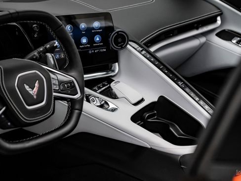 Used 2021 Chevrolet Corvette Stingray Premium Conv w/ Z51 Performance Package image 60