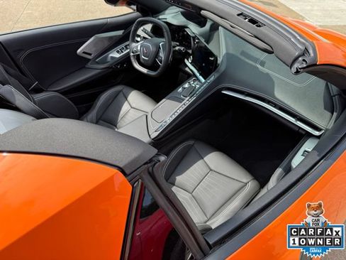 Used 2024 Chevrolet Corvette Stingray Preferred Conv w/ 2LT RWD image 7