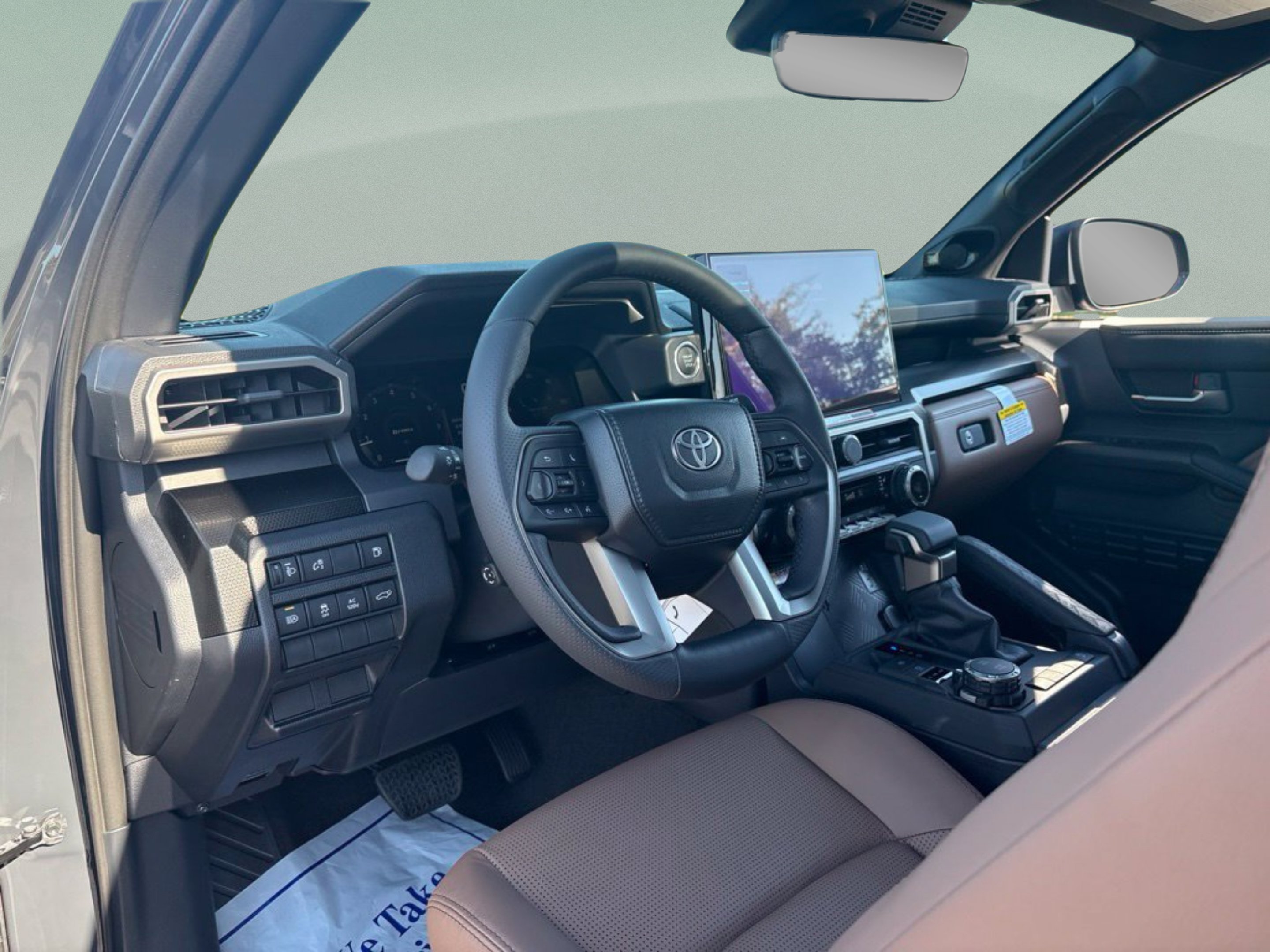 New 2026 Toyota 4Runner Limited AWD/4WD image 13