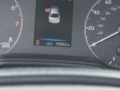 Used 2025 Toyota Corolla LE image 39