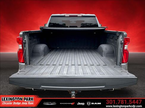 Used 2021 Chevrolet Silverado 1500 LT Trail Boss w/ Bed Protection Package AWD/4WD image 7