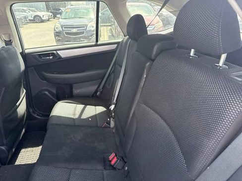 Used 2015 Subaru Outback 2.5i Premium AWD/4WD image 5