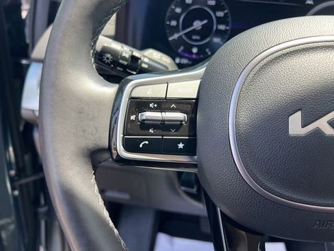 Used 2024 Kia Carnival SX Prestige FWD image 15