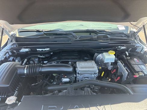Used 2021 RAM 1500 Big Horn AWD/4WD image 30