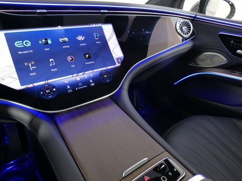 Used 2024 Mercedes-Benz EQS 450+ 4MATIC Sedan image 46