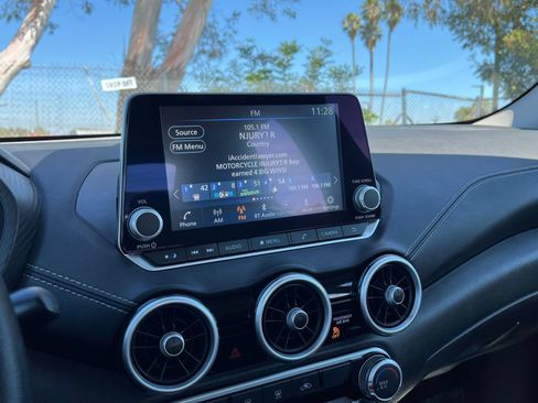 Used 2025 Nissan Sentra SV FWD image 20