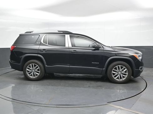 Used 2017 GMC Acadia SLE FWD image 4
