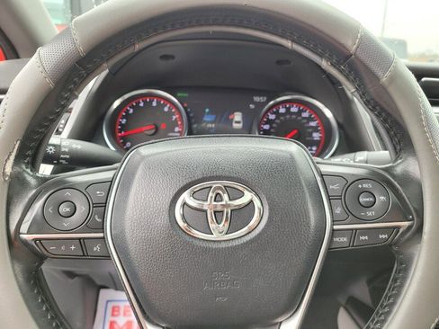 Used 2019 Toyota Camry XSE image 23