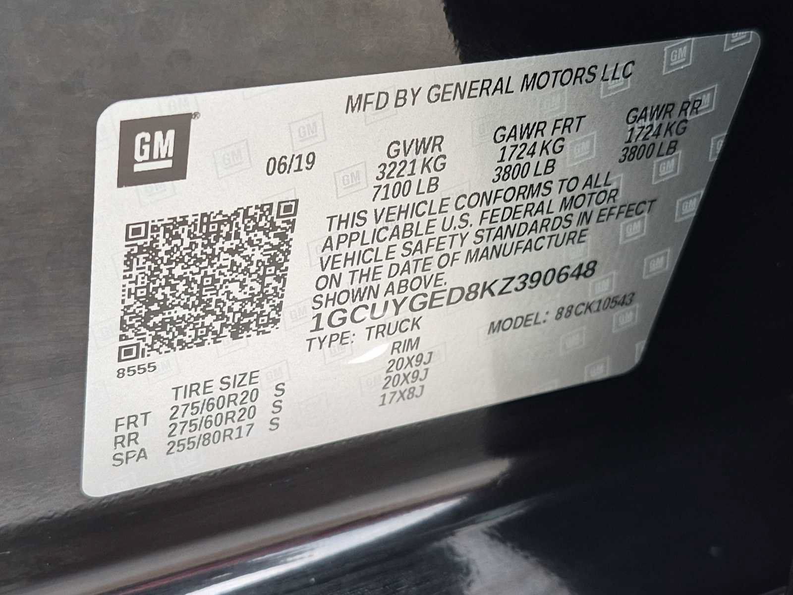 Used 2019 Chevrolet Silverado 1500 LTZ w/ LTZ Plus Package AWD/4WD image 32