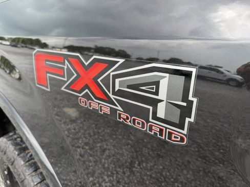 Used 2015 Ford F150 XLT w/ Equipment Group 302A Luxury AWD/4WD image 13