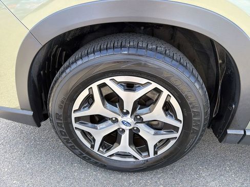 Used 2019 Subaru Forester Premium w/ Popular Package #1 AWD/4WD image 30