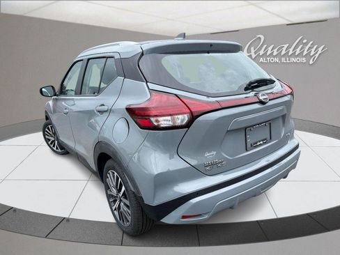 Used 2022 Nissan Kicks SV FWD image 6