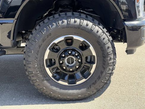 New 2026 Ford F250 Platinum w/ Tremor Off-Road Package AWD/4WD image 9