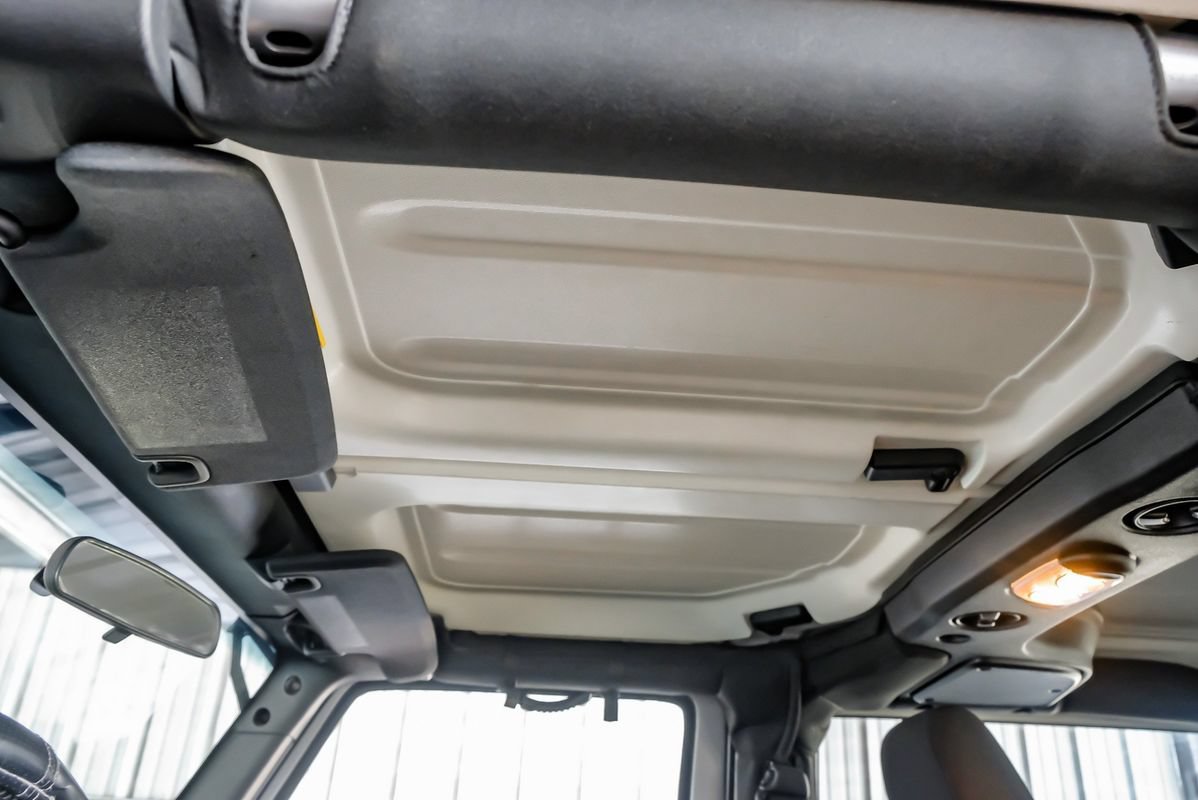 Used 2016 Jeep Wrangler Sport AWD/4WD image 21