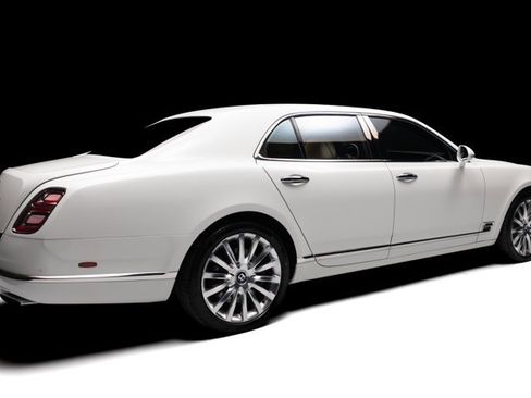 Used 2017 Bentley Mulsanne RWD image 4