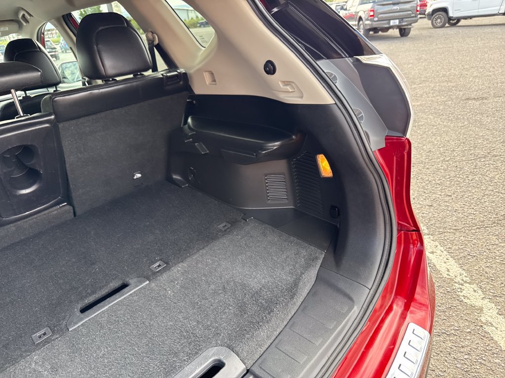 Used 2014 Nissan Rogue SL AWD/4WD image 26