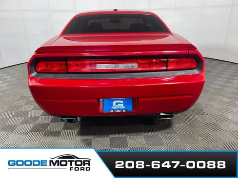Used 2012 Dodge Challenger R/T RWD image 6