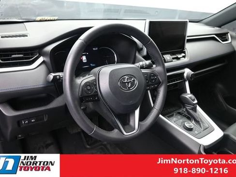 Used 2024 Toyota RAV4 SE AWD/4WD image 20