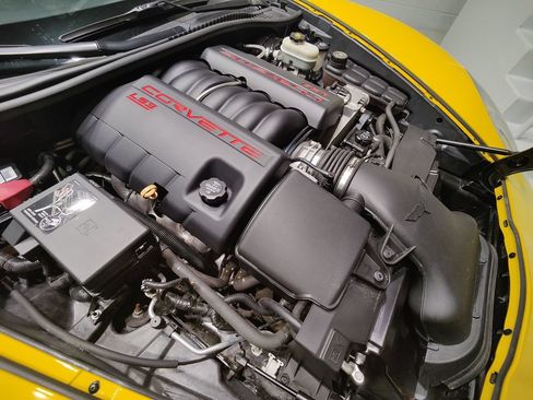 Used 2011 Chevrolet Corvette Grand Sport RWD image 5