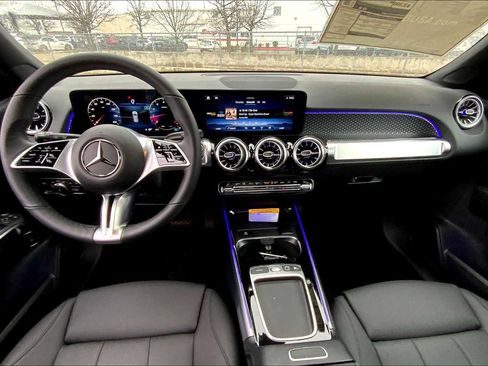 Certified 2025 Mercedes-Benz GLB 250 image 7