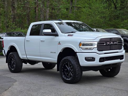Used 2022 RAM 3500 Laramie AWD/4WD image 9