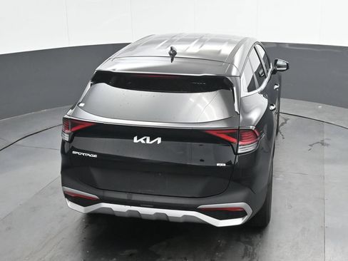 Used 2025 Kia Sportage LX AWD/4WD image 28