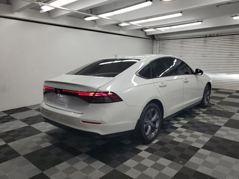 Used 2023 Honda Accord EX image 6