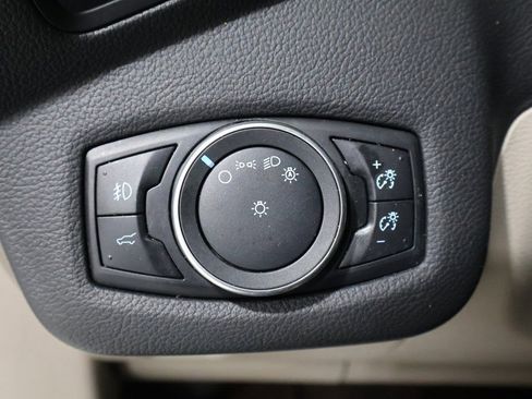 Used 2018 Ford Escape SE w/ SE Sync 3 Package image 34