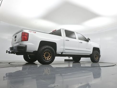 Used 2018 Chevrolet Silverado 1500 LTZ AWD/4WD image 44