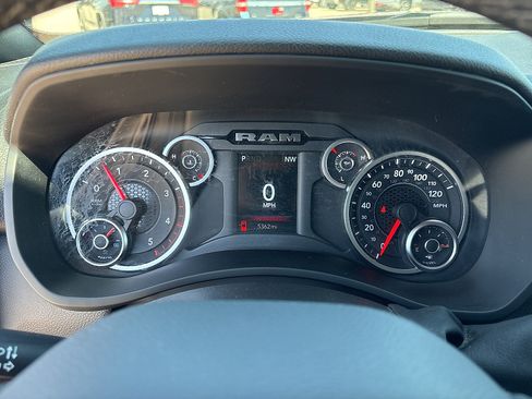 Used 2026 RAM 3500 Big Horn AWD/4WD image 18