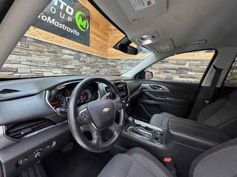 Used 2018 Chevrolet Traverse LT AWD/4WD image 40