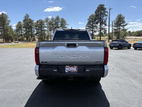 Used 2025 Toyota Tundra Limited AWD/4WD image 9