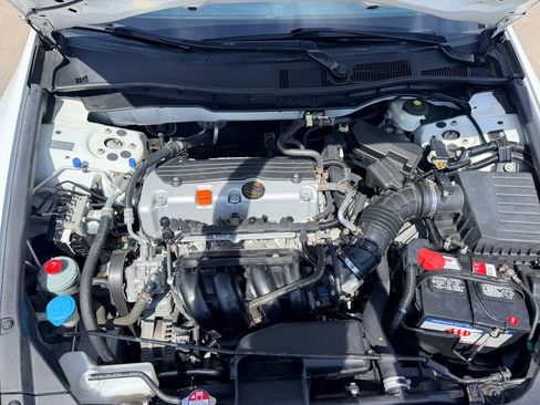 Used 2012 Honda Accord LX image 18