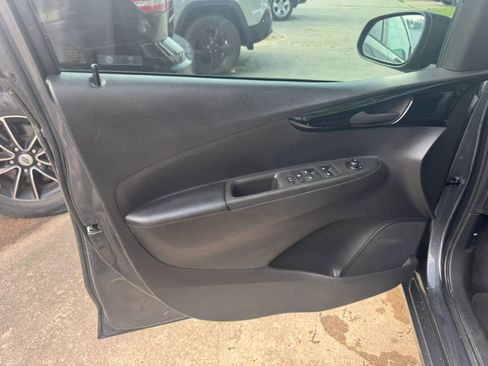 Used 2022 Chevrolet Spark LT FWD image 15