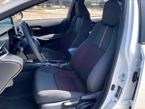 Certified 2025 Toyota Corolla SE w/ SE Premium Package image 8