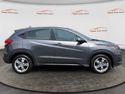 Used 2019 Honda HR-V LX image 6