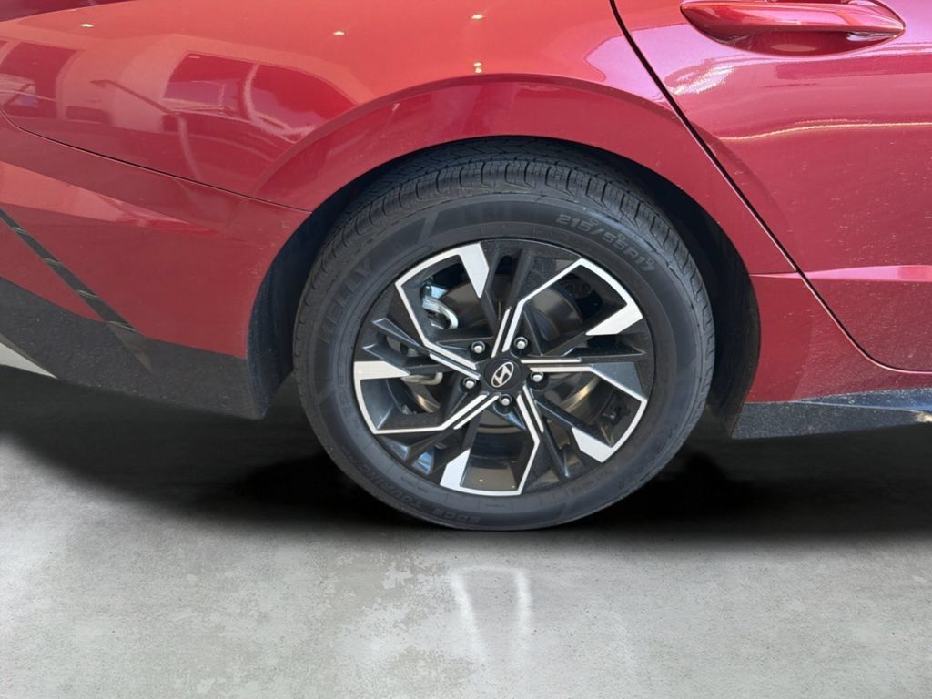 Used 2025 Hyundai Sonata SEL FWD image 40