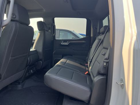 New 2026 Chevrolet Silverado 1500 LT w/ Z71 Off-Road Package image 9