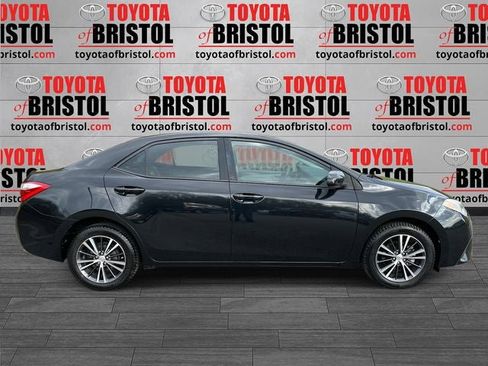 Used 2016 Toyota Corolla LE image 2