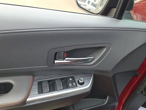 Used 2023 Toyota Sienna XSE w/ XSE Plus Package image 22