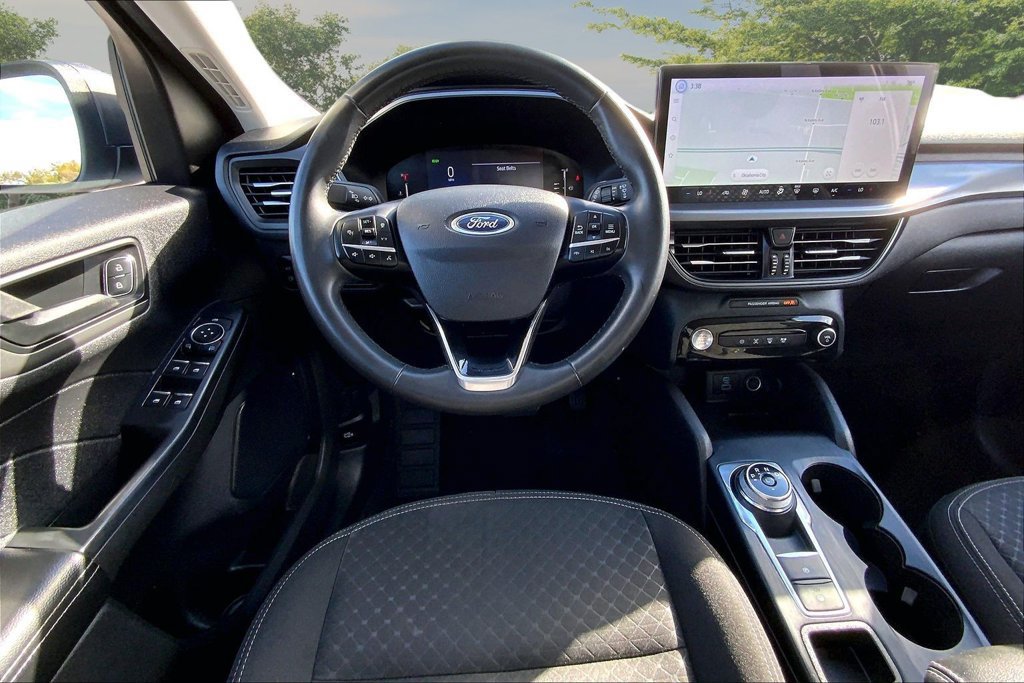 Used 2023 Ford Escape Active w/ Tech Pack #1 FWD image 8