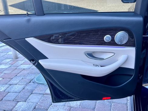 Used 2019 Mercedes-Benz E 300 image 44