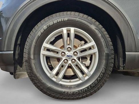 Used 2020 Ford Explorer XLT w/ Equipment Group 202A RWD image 30